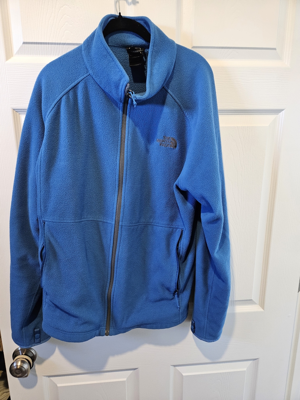 The North Face Men’s Blue Full-Zip Fleece Jacket